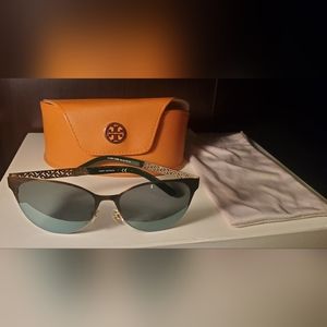 LIKE NEW Torry Burch Sunglasses Green